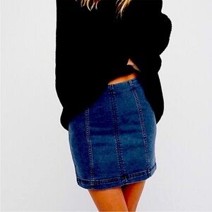 FREE PEOPLE Blue Pencil Mini Skirt size 6